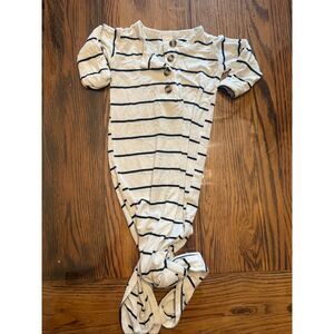Lou Lou and Company Navy Blue White Striped Knotted‎ Sleeper Gown Size Newborn